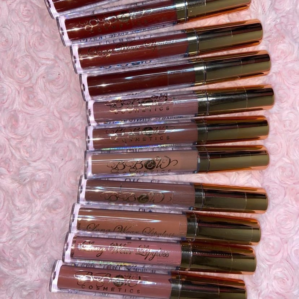 BB&W Matte Lipstick 12 different shades